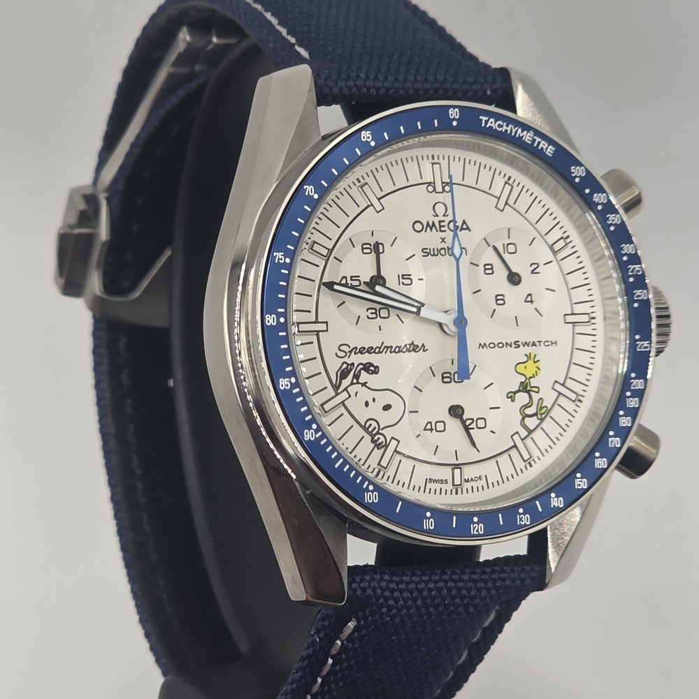 SWATCH MOONWATCH SNOOPY Speedmaster In STAINLESS STEEL - Customizable. 42mm
